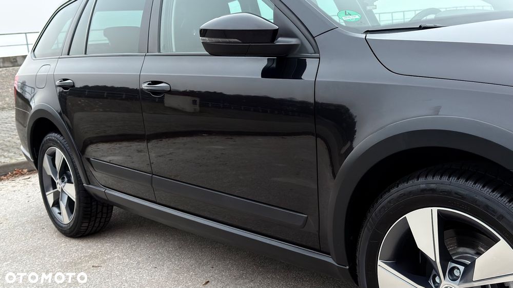 Skoda Octavia 2.0 TDI 4x4 DSG Scout - 19