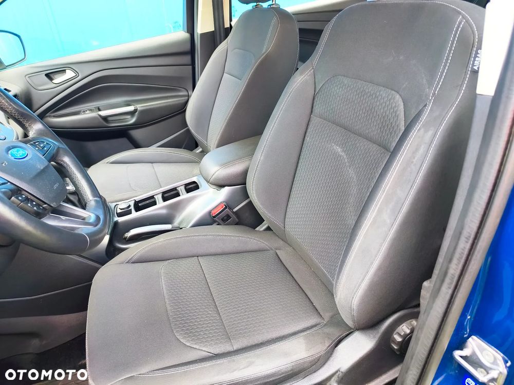 Ford Kuga 1.5 EcoBoost TREND - 9