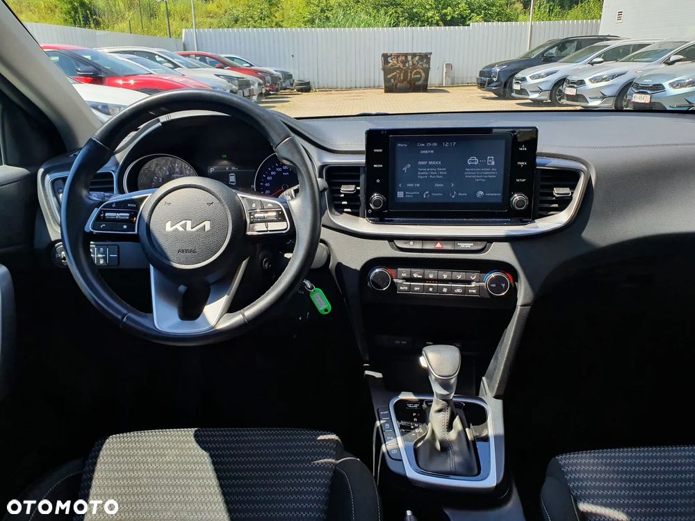 Kia Ceed 1.5 T-GDI M DCT - 29