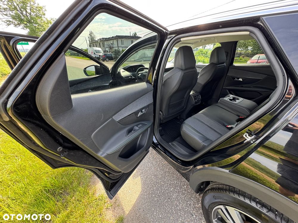 Peugeot 3008 1.2 PureTech Allure S&S - 24