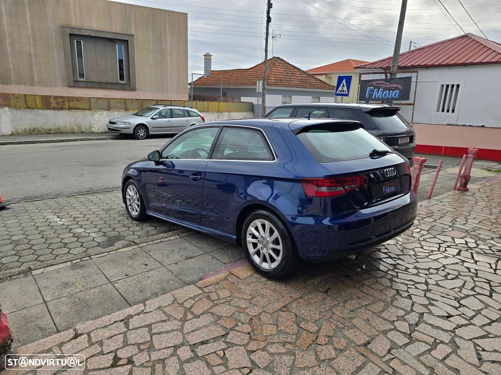 Audi A3 1.6 TDI Attraction - 2