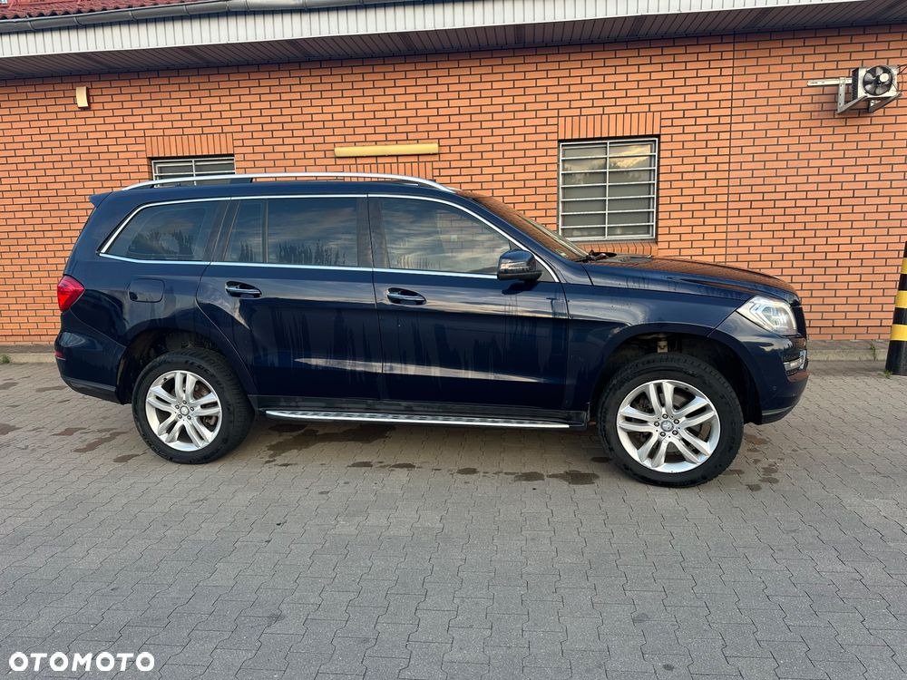 Mercedes-Benz GL 350 BlueTEC 4-Matic - 24