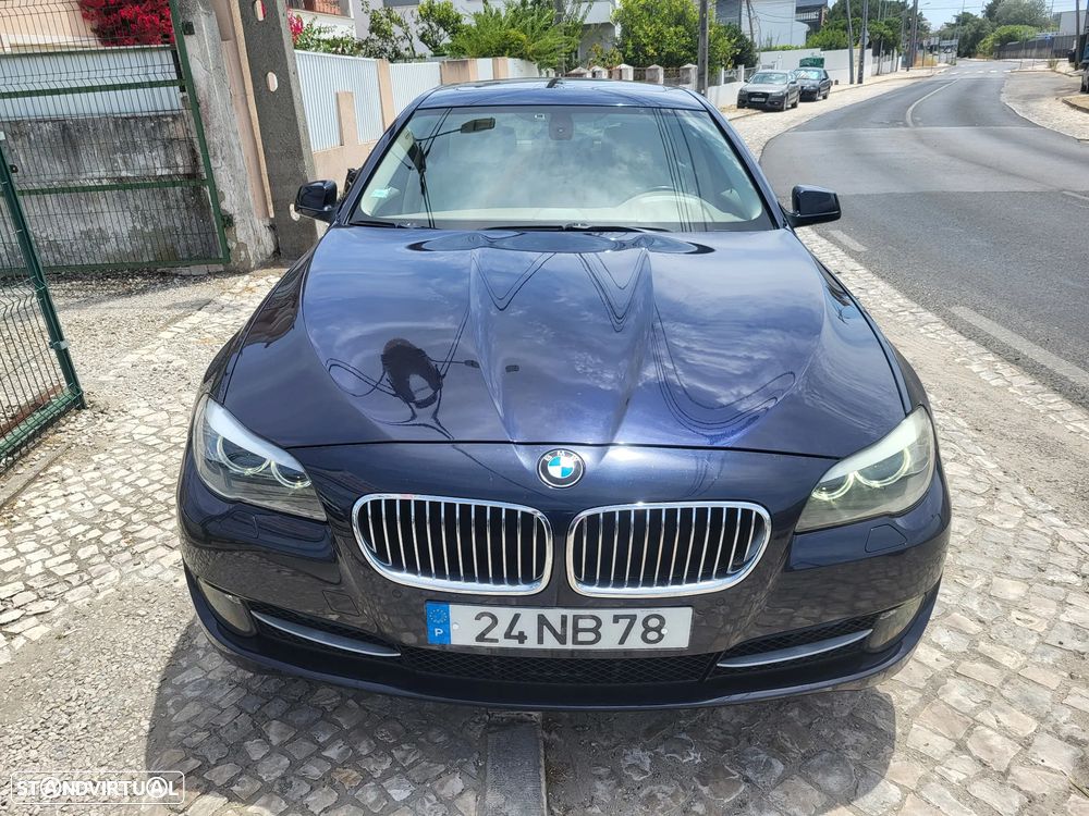 BMW 520 d Line Luxury Auto — fotografia 4