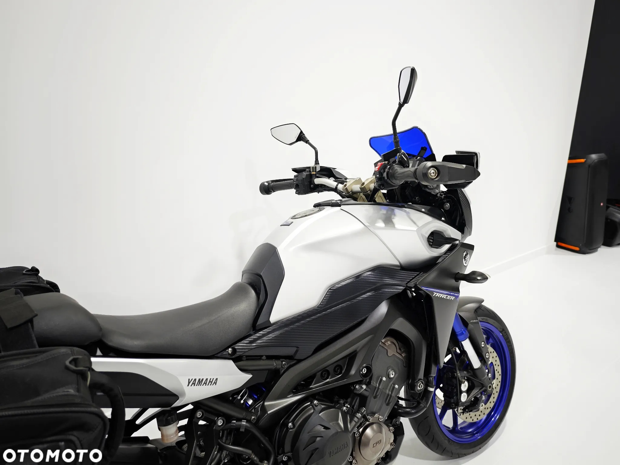 Yamaha MT - 12