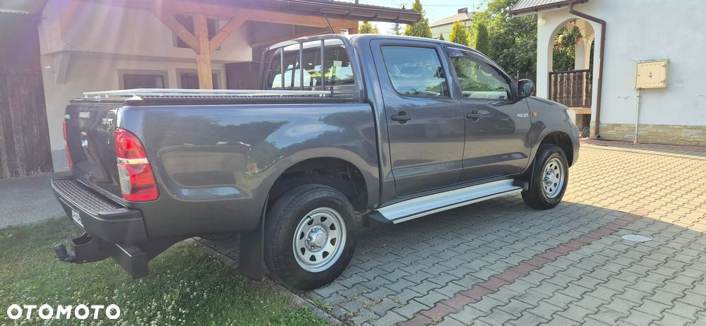 Toyota Hilux 4x4 Double Cab - 14