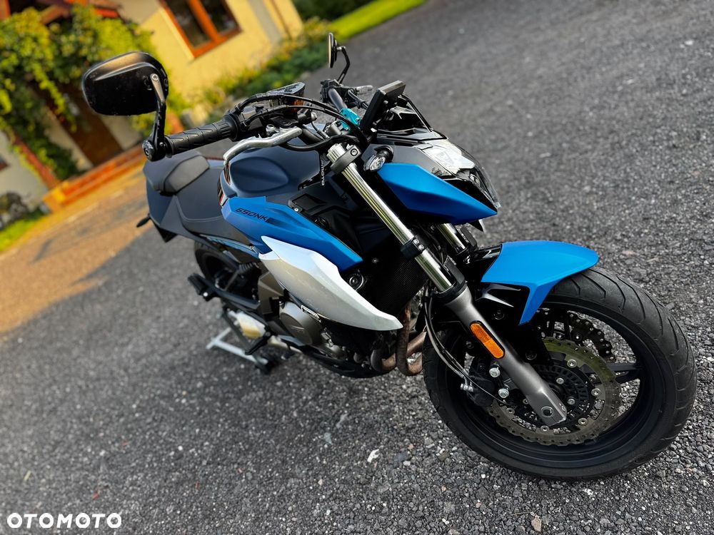 CFMoto 650 MT - 12
