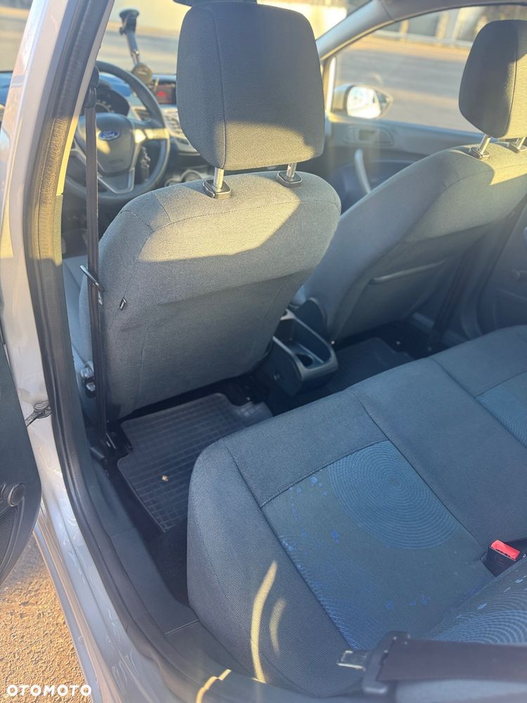 Ford Fiesta - 16