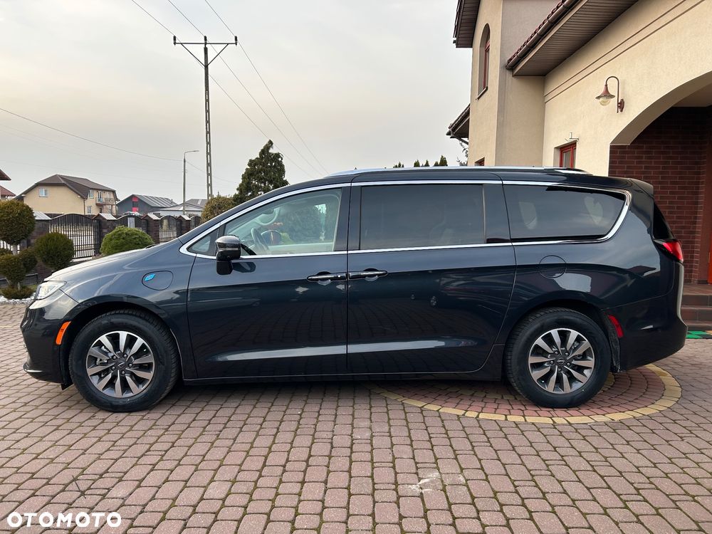 Chrysler Pacifica - 6