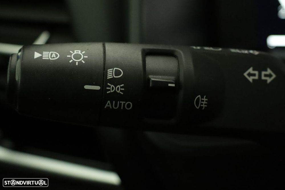 Nissan Qashqai 1.3 DIG-T N-Connecta - 17