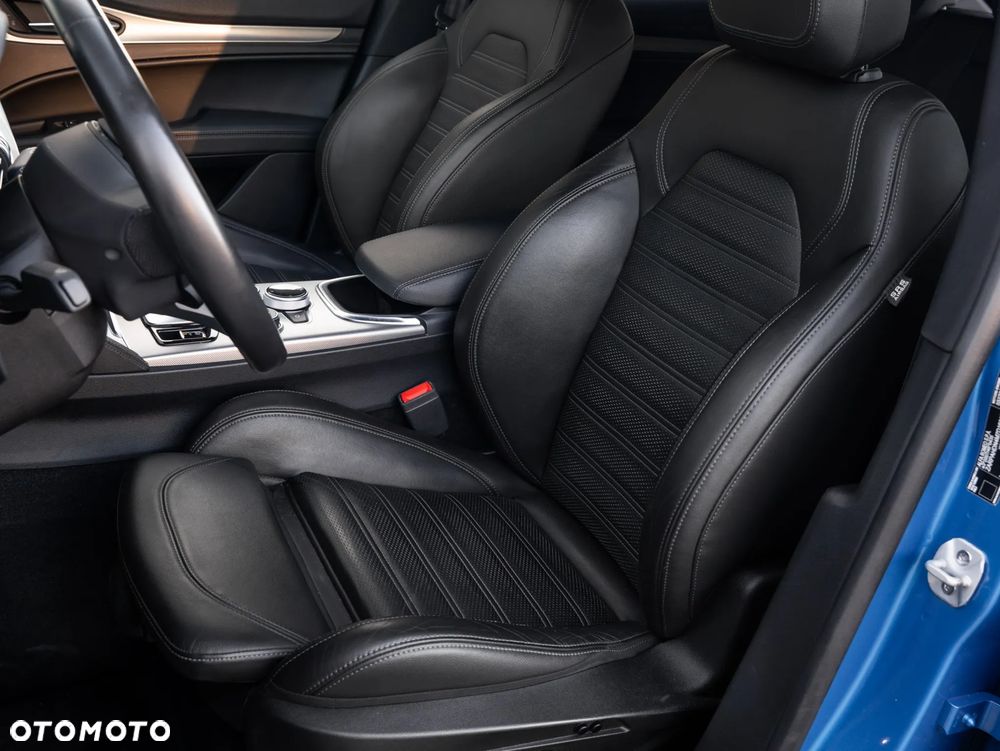 Alfa Romeo Stelvio 2.0 Turbo Veloce Q4 - 15
