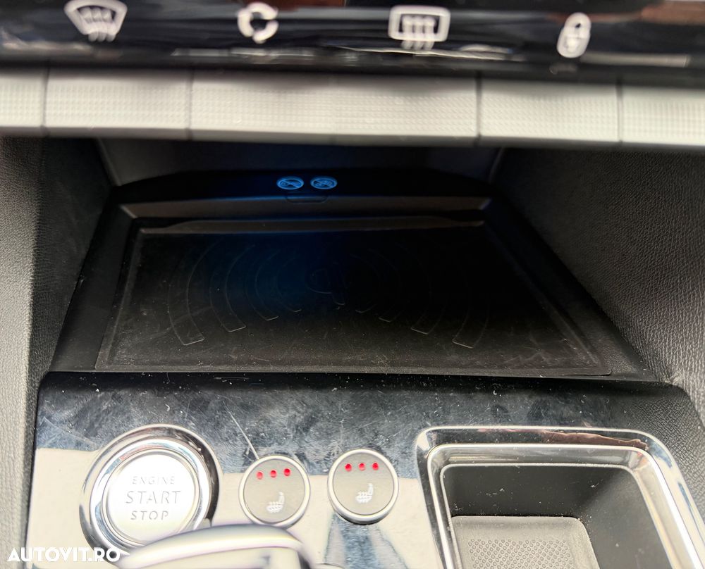 Peugeot 3008 Hybrid 225 e-EAT8 GT Pack - 18