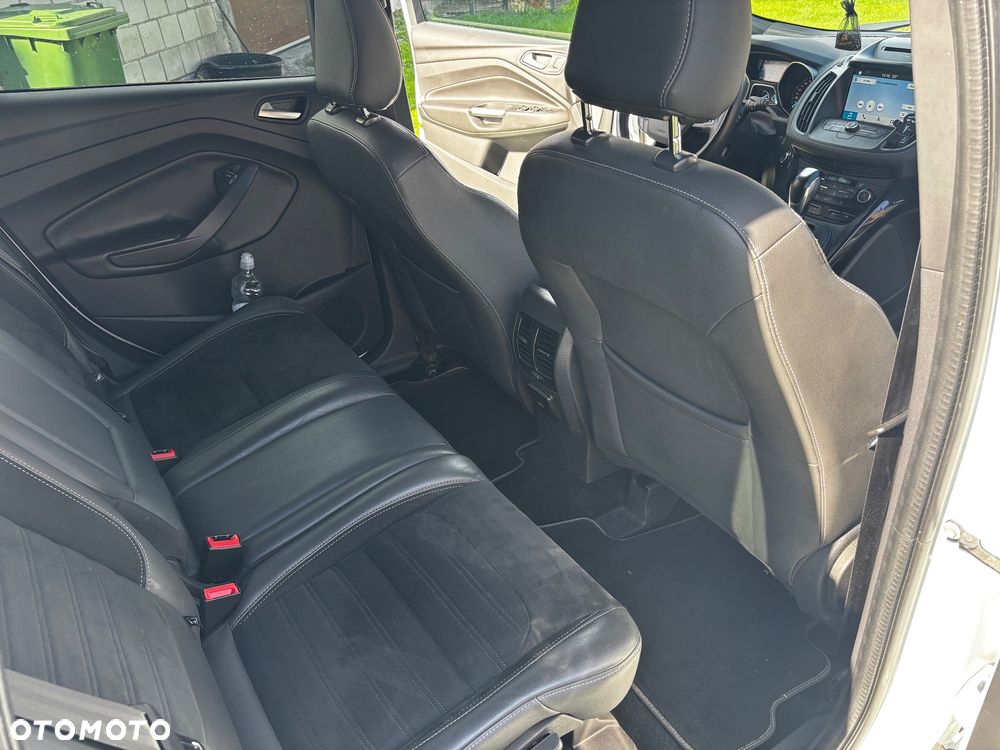 Ford Kuga 2.0 TDCi AWD ST-Line - 15