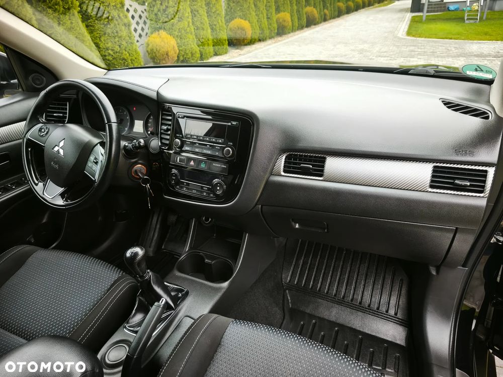 Mitsubishi Outlander 2.0 2WD Plus - 18