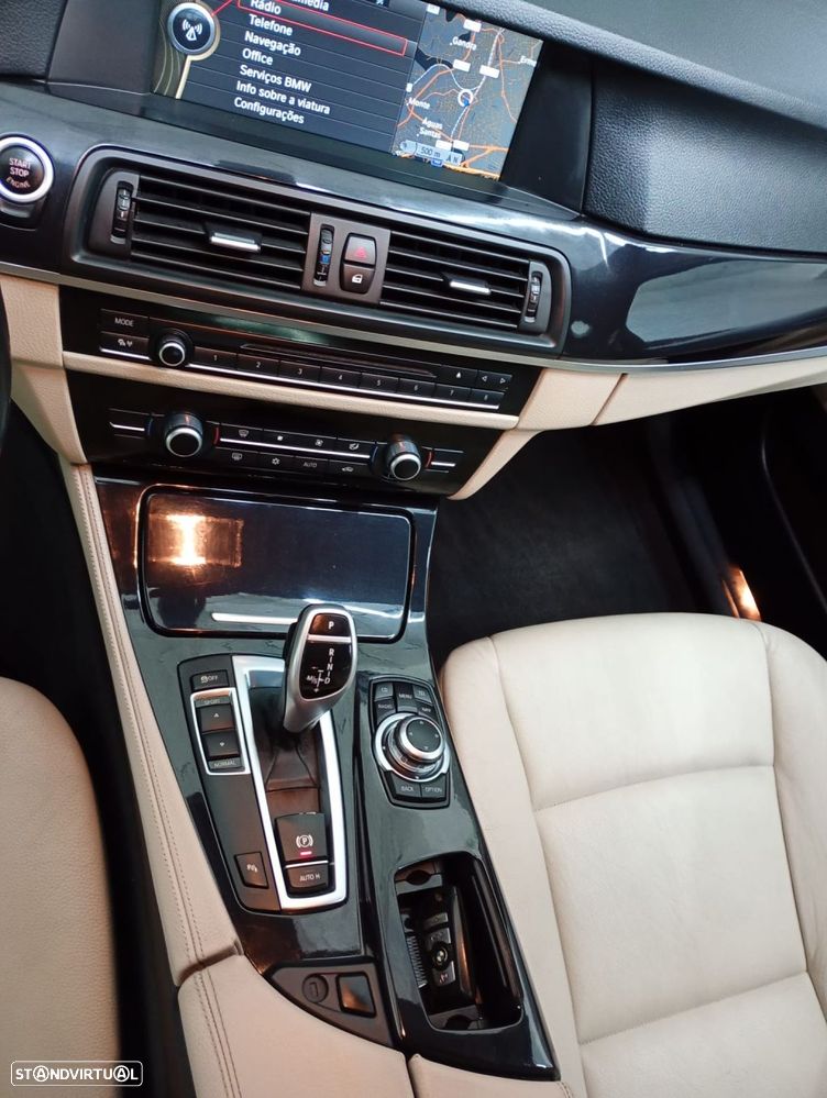 BMW 520 d xDrive Line Luxury Auto - 19