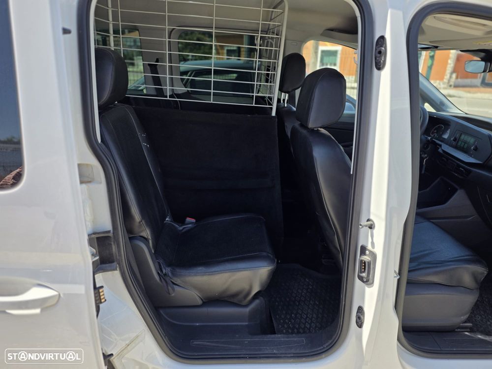 VW Caddy - 13