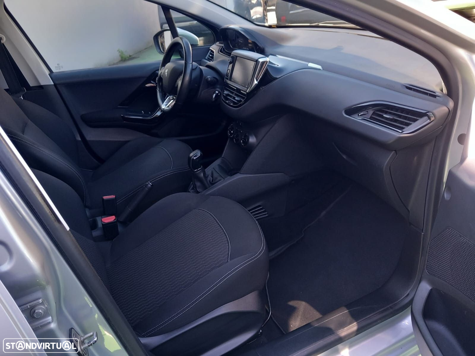Peugeot 208 1.6 BlueHDi Active - 11