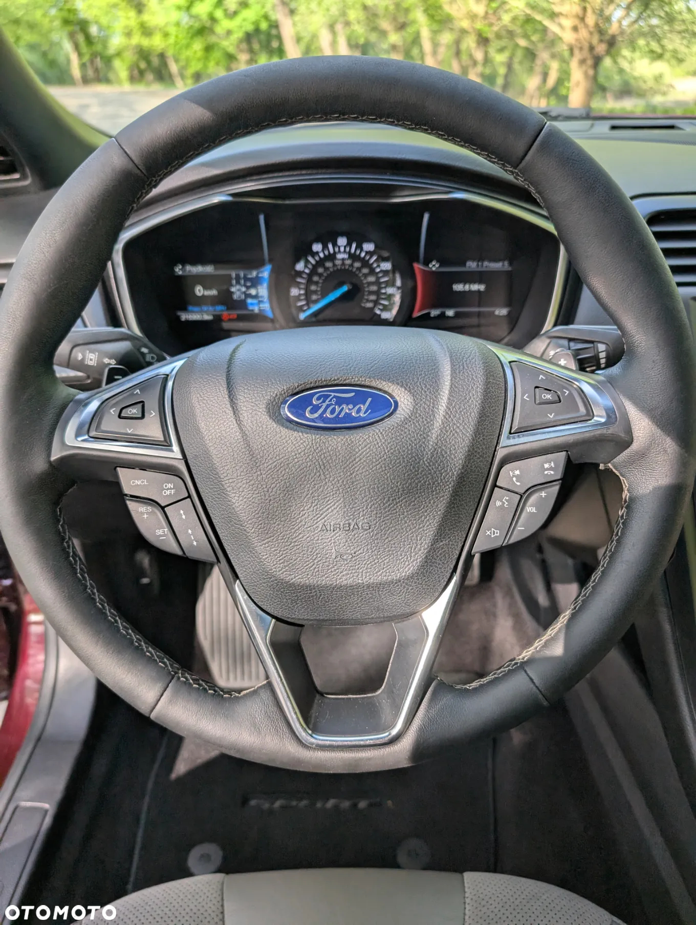 Ford Fusion - 18