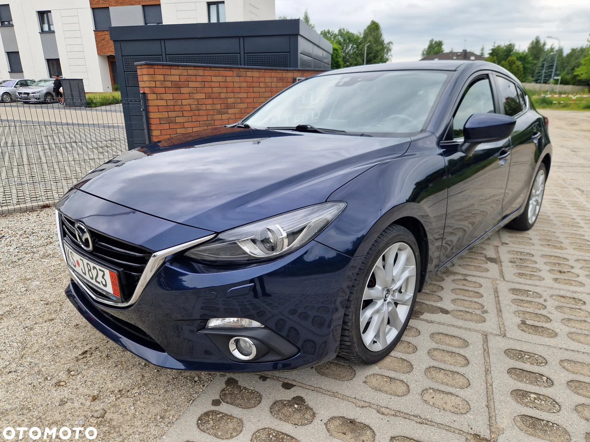 Mazda 3 e-SKYACTIV-G 150 M HYBRID EXCLUSIVE-LINE - 2