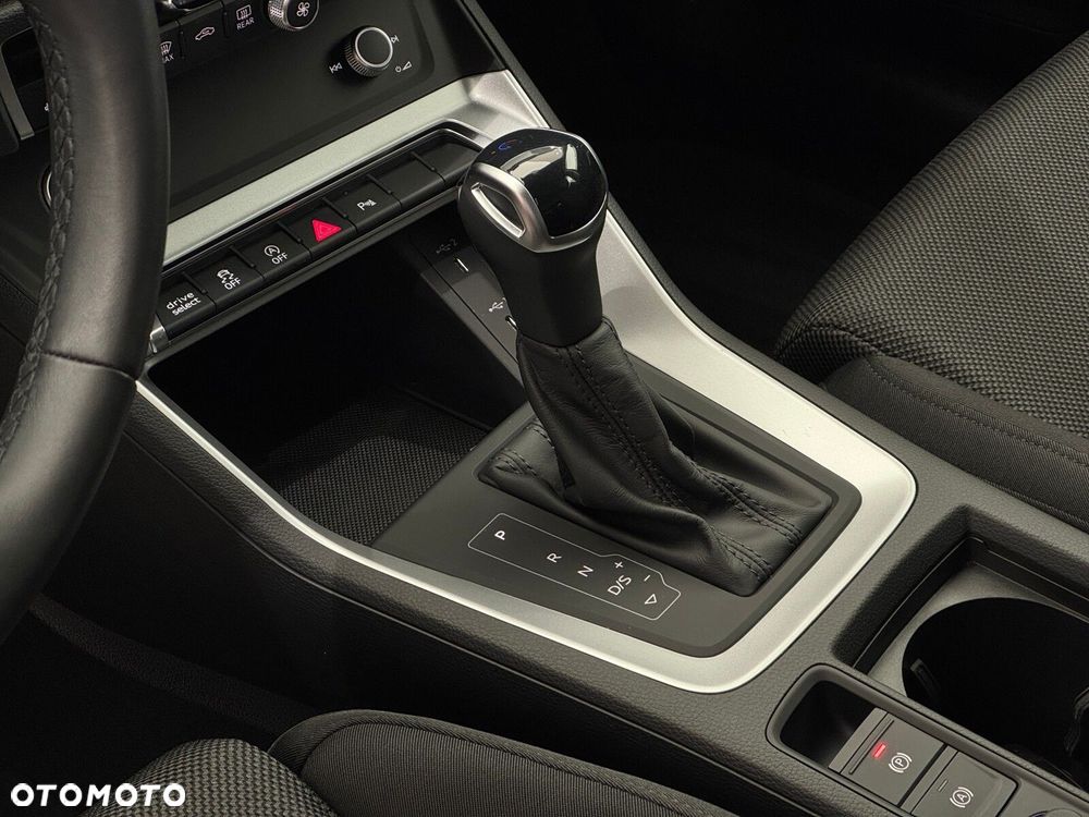 Audi Q3 Sportback - 9