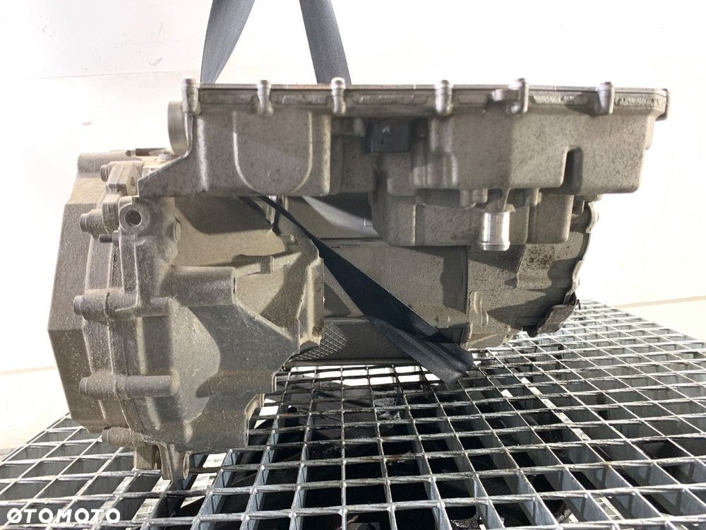 SILNIK ELEKTRYCZNY  AUDI Q4 Sportback (F4N) 2021 - 2022 40 e-tron 150 kW [204 KM] elektryczny 2021 - - 4