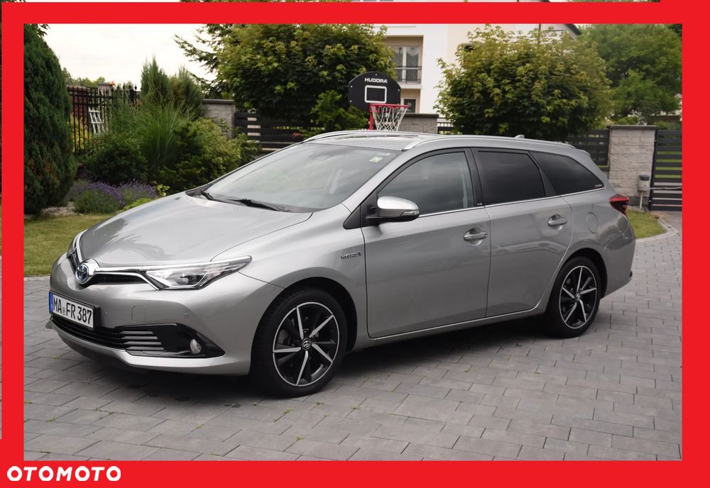 Toyota Auris - 1