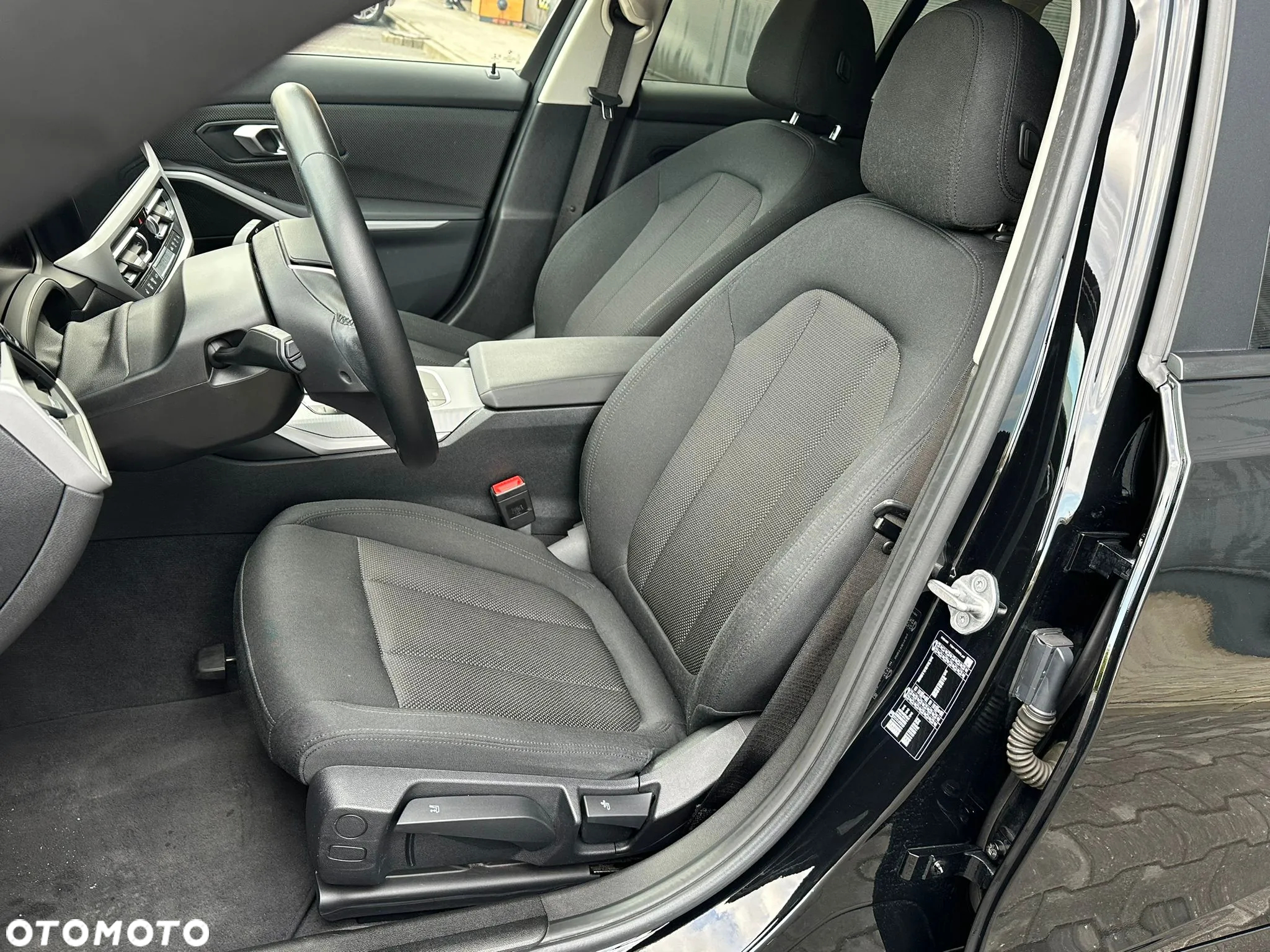 BMW Seria 3 318i Advantage - 24