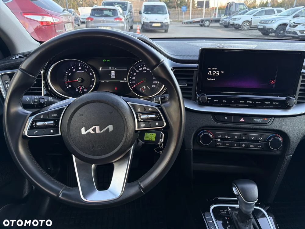 Kia XCeed - 14