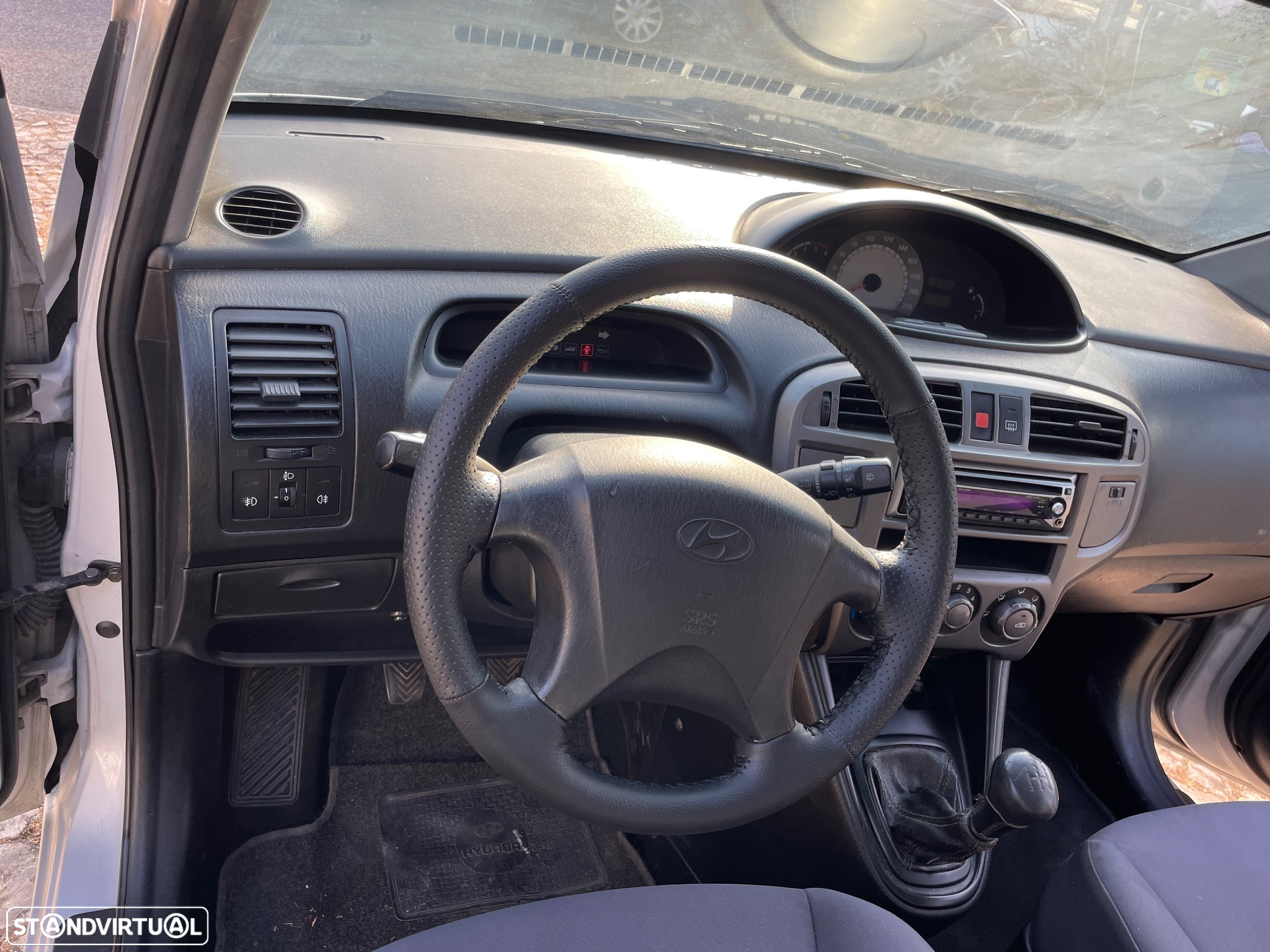 Hyundai Matrix 1.5 CRDi GLS - 8