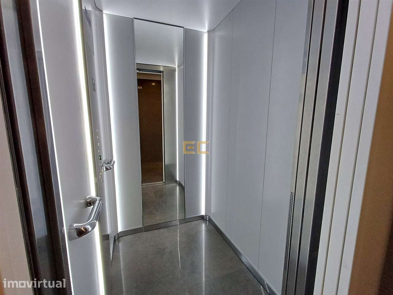 Apartamento T3 novo, com garagem, para venda na Figueira da Foz- Buarc - Grande imagem: 4/48