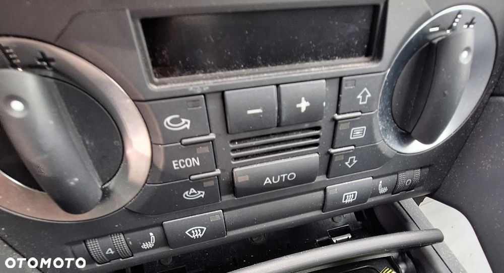KOMPLET FOTELI , GRZANE ,BOCZKI -AUDI A3/8P -5 DRZWIOWE / EUROPA - 12