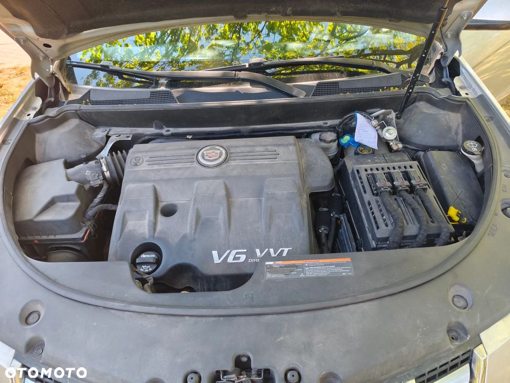 Cadillac SRX - 39