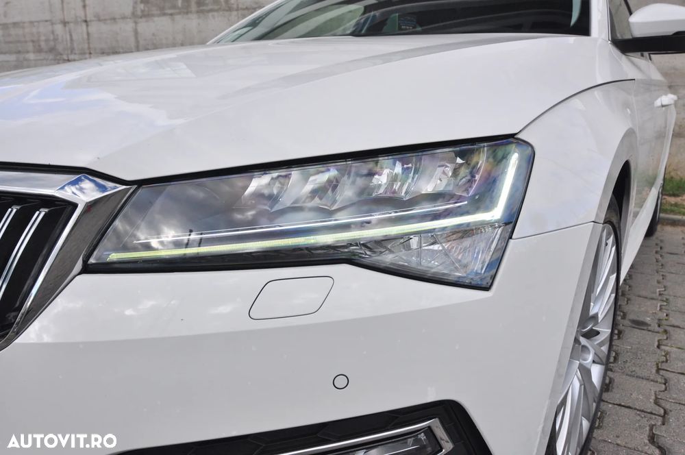Skoda Superb 2.0 TDI DSG Ambition - 12