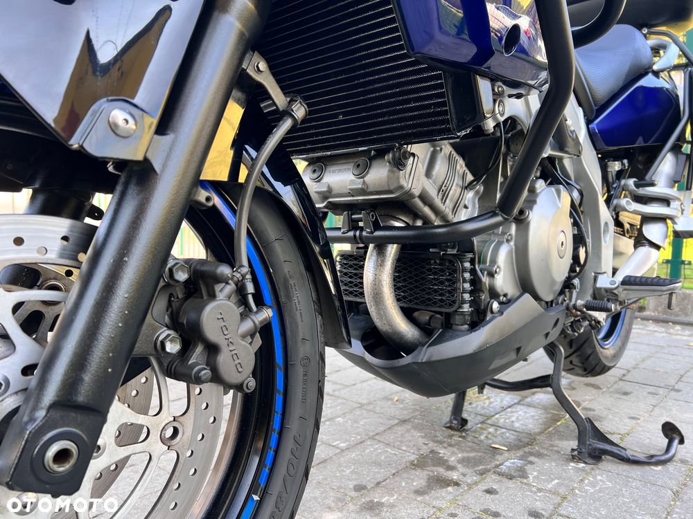 Suzuki V-STROM - 24