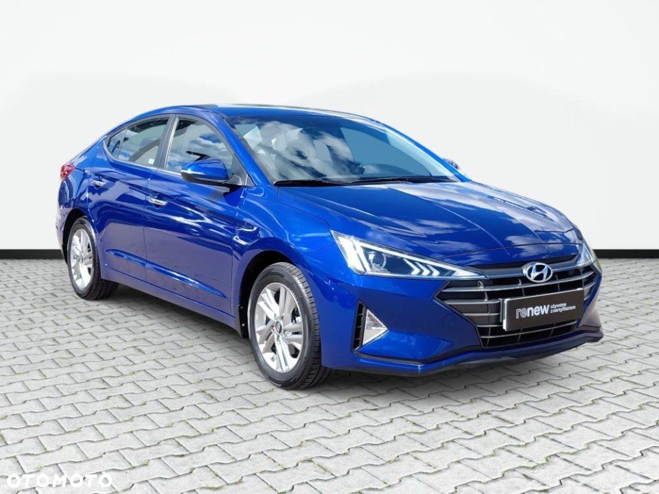 Hyundai Elantra - 3