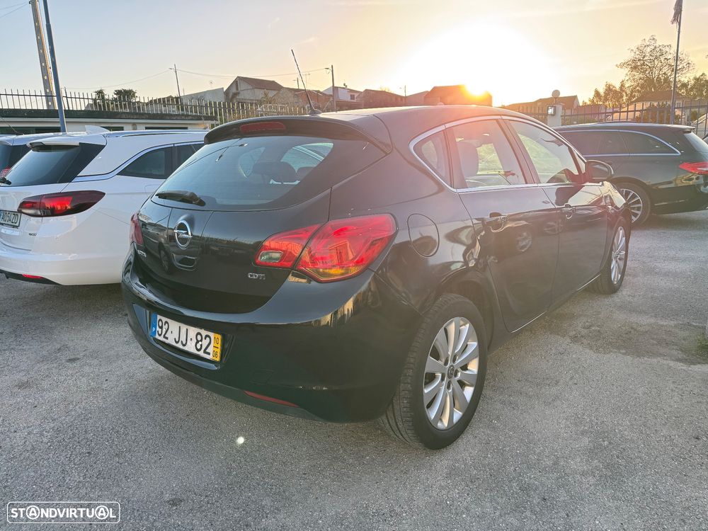 Opel Astra 1.7 CDTI Cosmo - 4