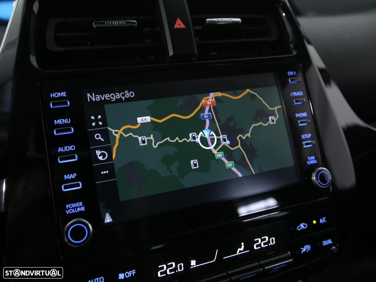 Toyota Prius 1.8 Plug-In Luxury - 17