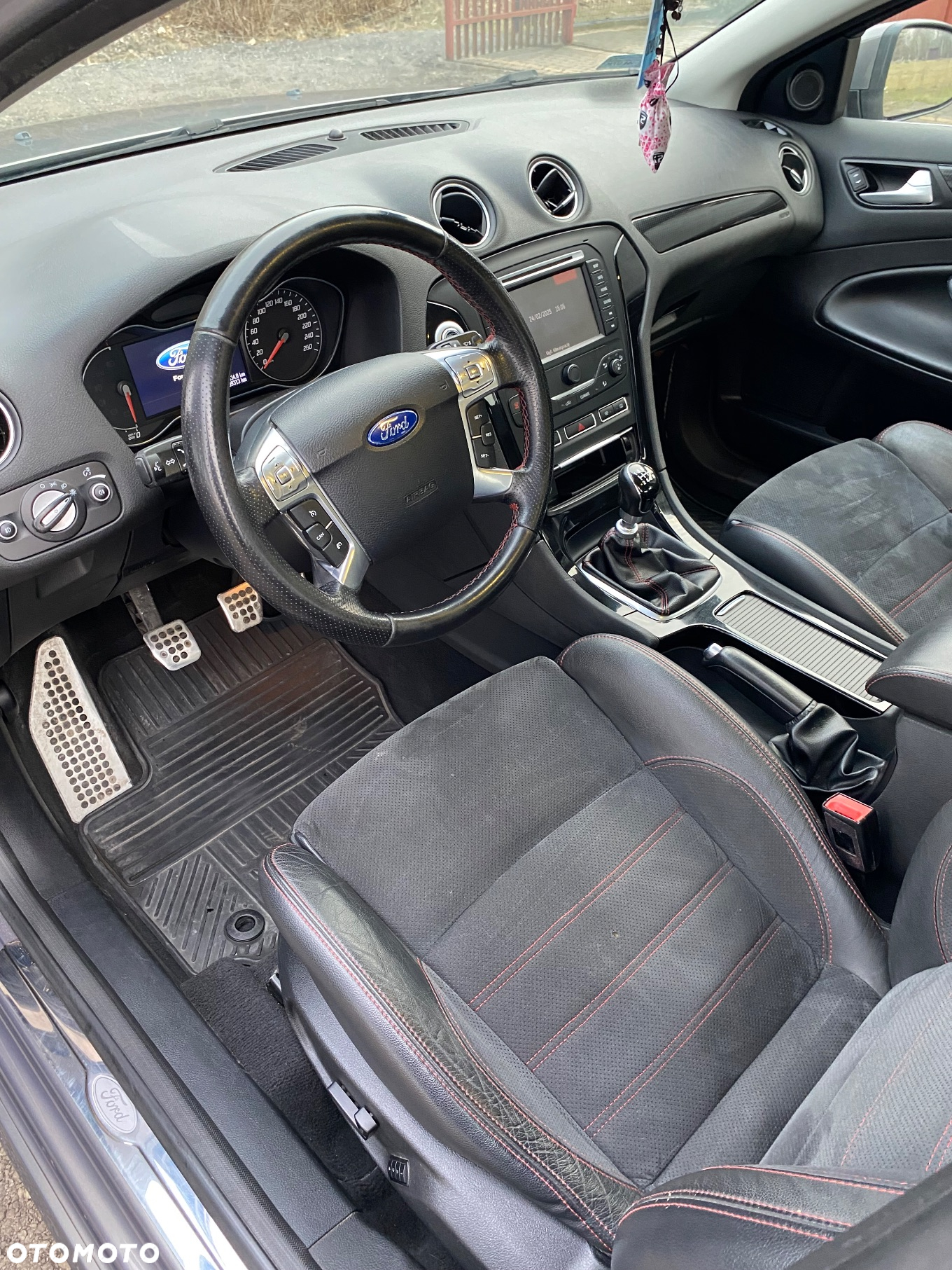 Ford Mondeo 2.2 TDCi Titanium - 15