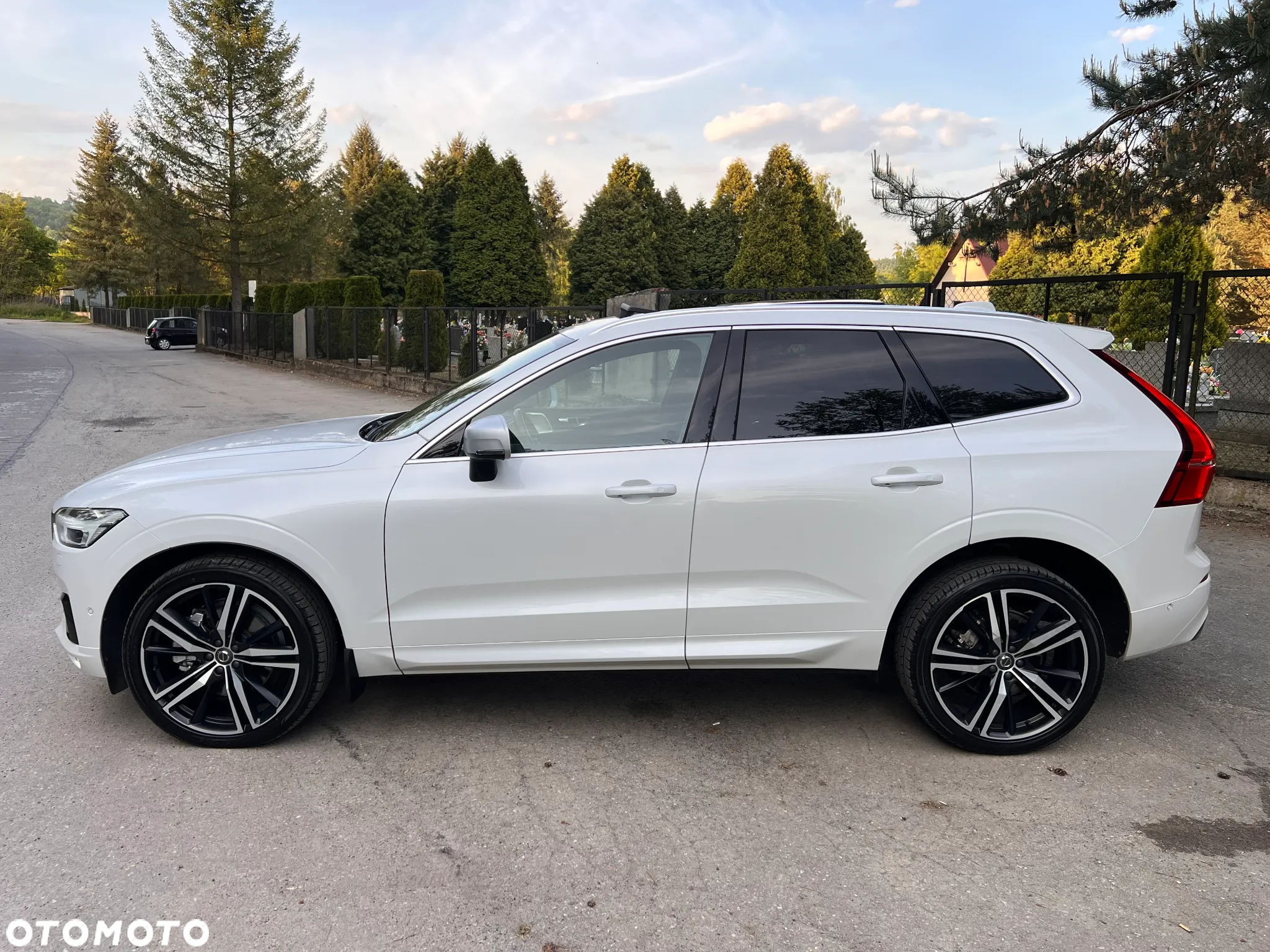 Volvo XC 60 D5 AWD R-Design - 5