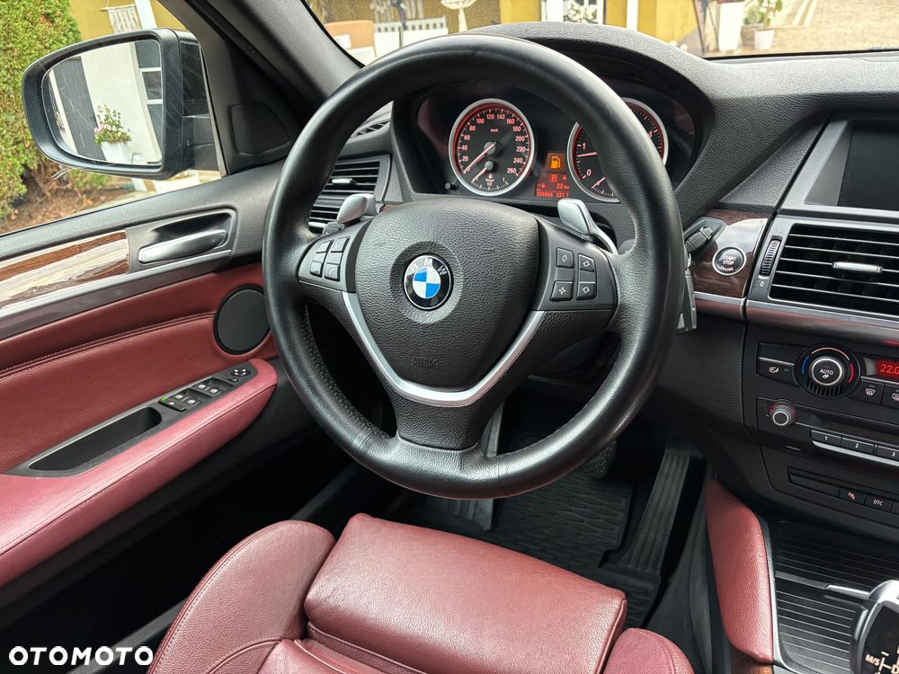 BMW X6 - 32