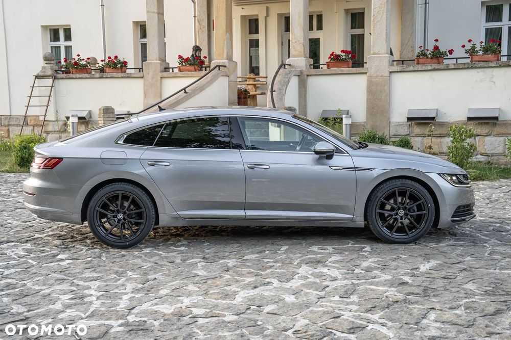 Volkswagen Arteon 2.0 TDI SCR DSG - 17