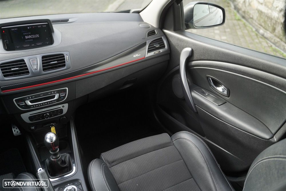 Renault Mégane Sport Tourer 1.5 dCi GT Line SS - 27