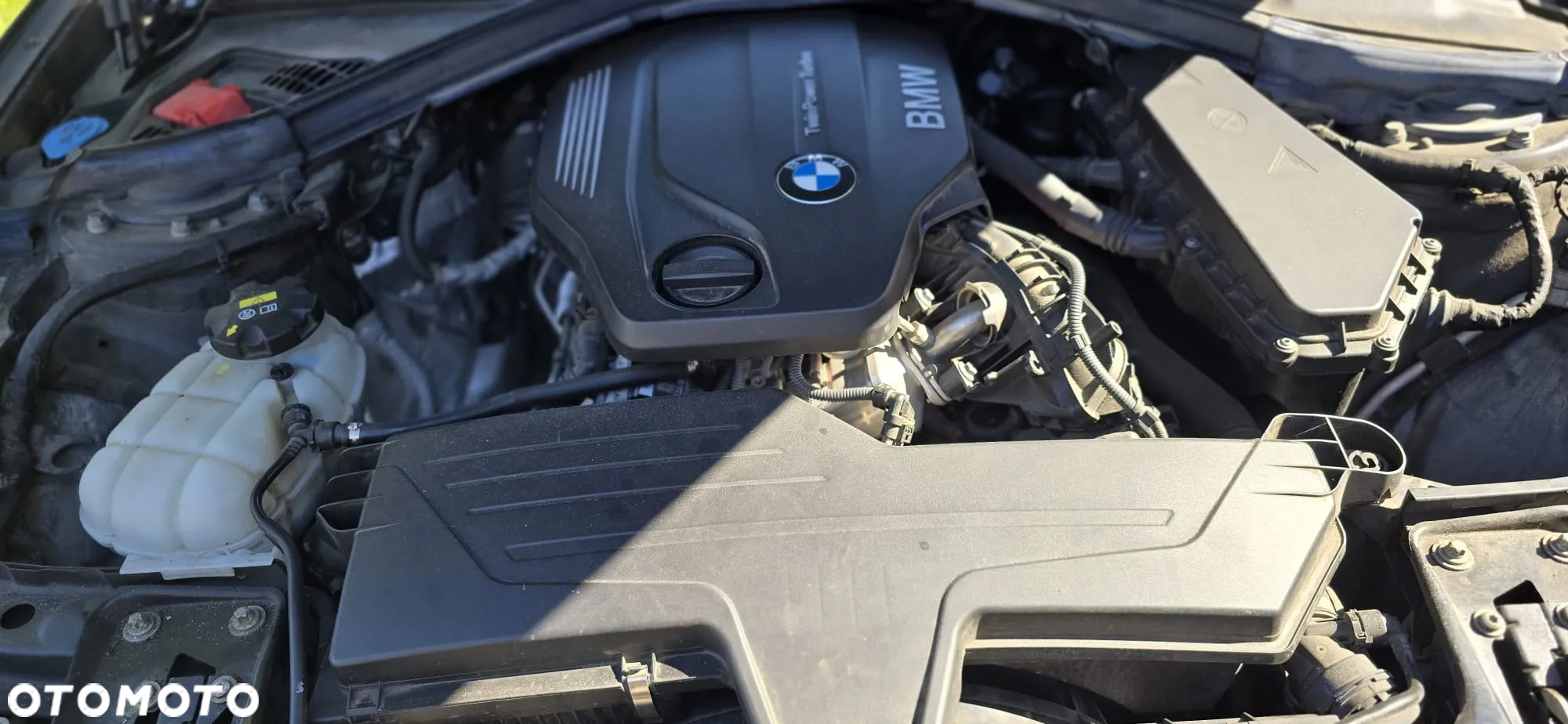 BMW Seria 3 320d xDrive - 16