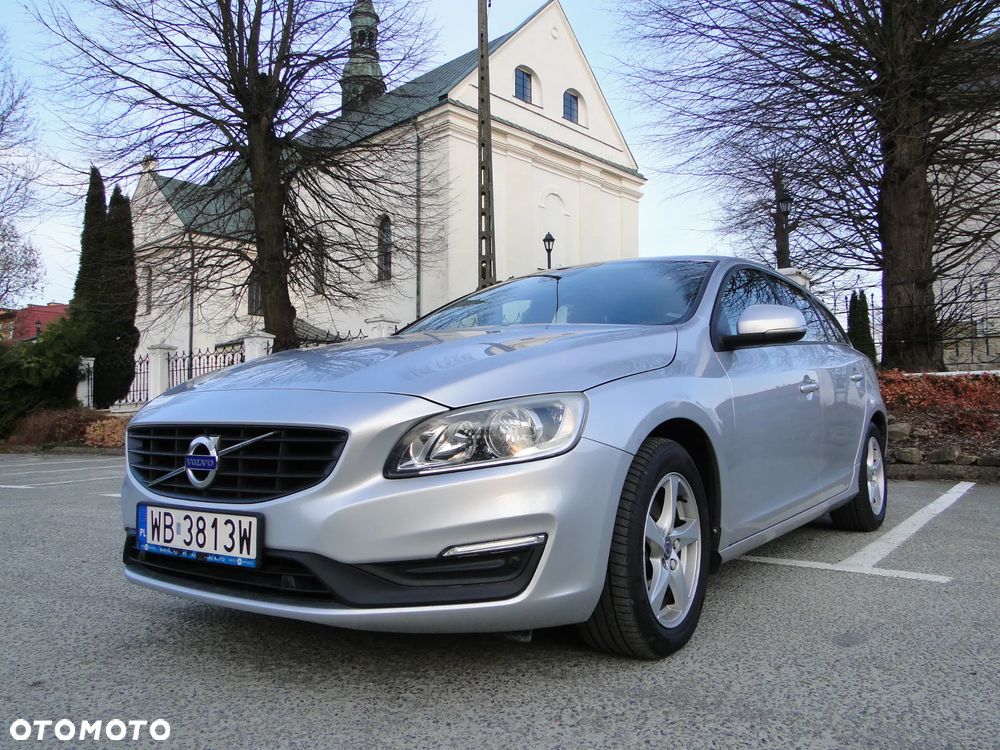 Volvo V60 D3 Summum - 1