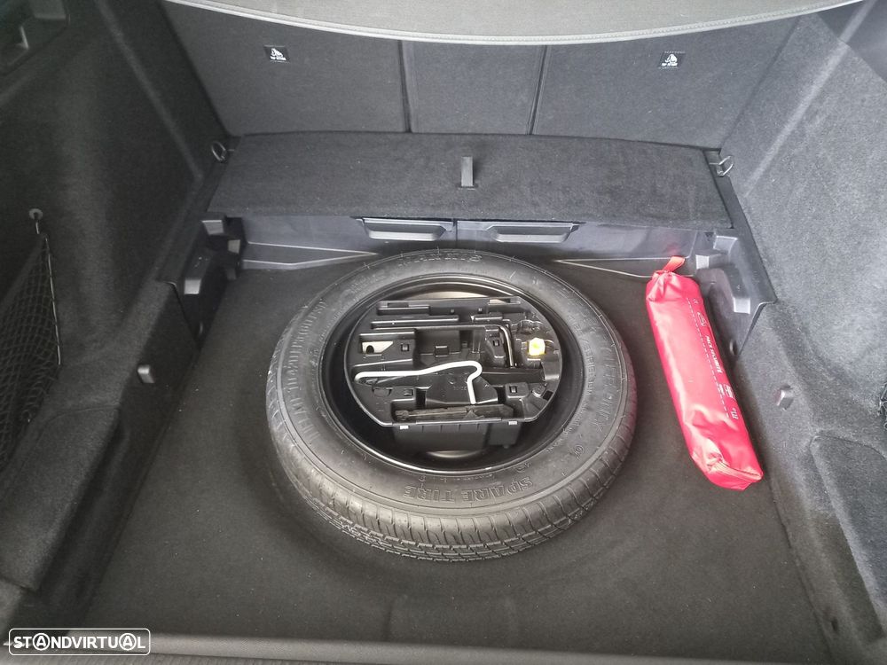 Peugeot 308 SW 1.5 BlueHDi Allure Pack EAT8 - 6