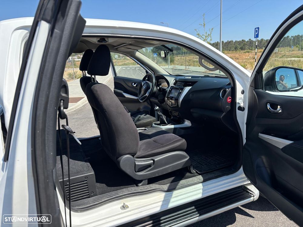 Nissan Navara 2.3 dCi CD 4WD N-Connecta - 10
