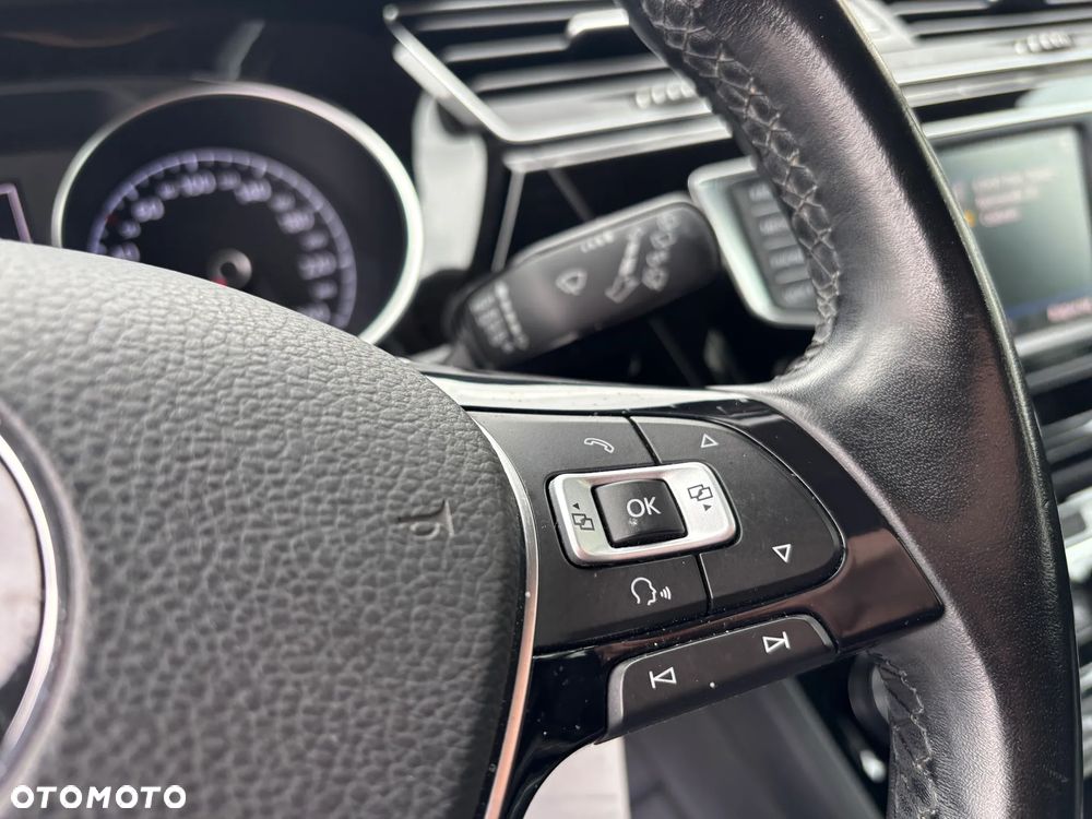 Volkswagen Touran 1.2 TSI (BlueMotion Technology) SOUND - 21