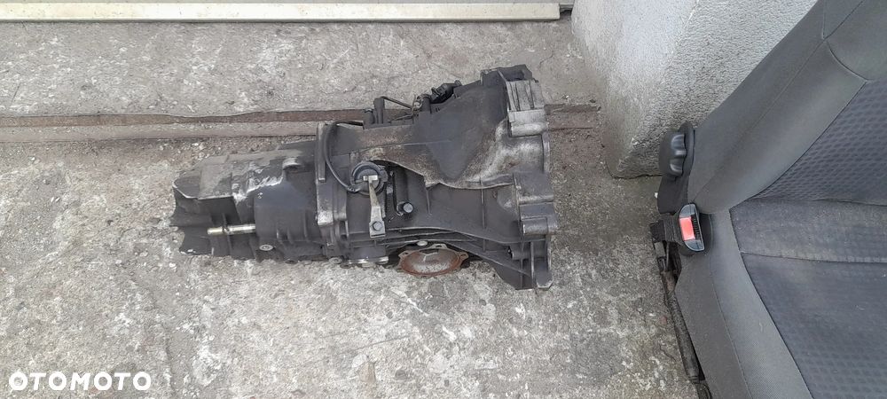 SKRZYNIA BIEGÓW VW PASSAT B5 1,9 tdi  EAB - 8