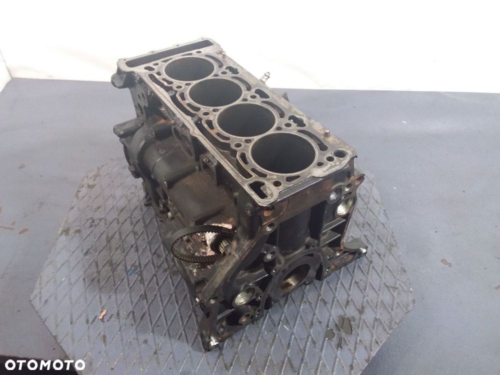 AUDI A4 B8 1.8 TFSI CDHB BLOK SILNIKA 06H103021L - 2