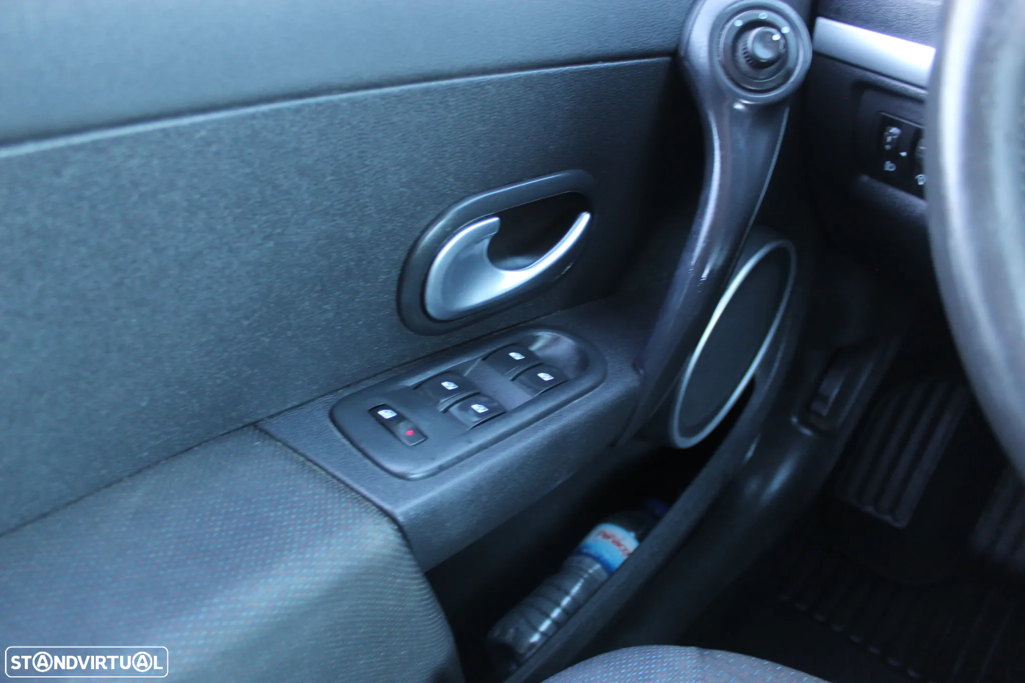 Renault Clio 1.2 16V Dynamique S - 10