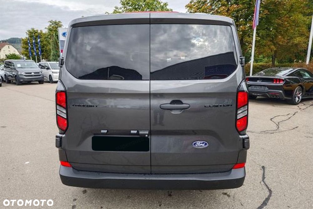 Ford Transit Custom - 8